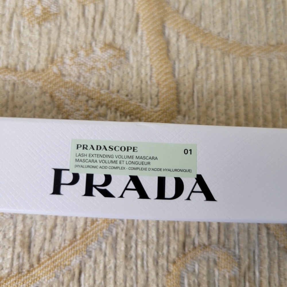 Prada Pradascope Lash Extending Volume Mascara 01 Nero Black 8.5ml New in Box